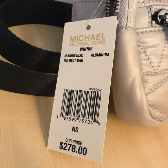 Vegan MICHAEL KORS Belt Bag quilted lightweight grey & silver NWT + Original box - Picture 4 of 13